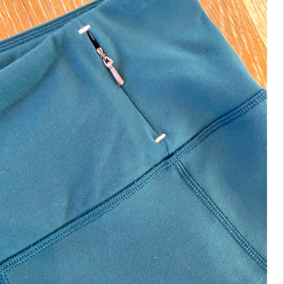 Calia Essential High Rise Smocked Legging by Carrie Underwood Side Ruching New - Picture 11 of 16